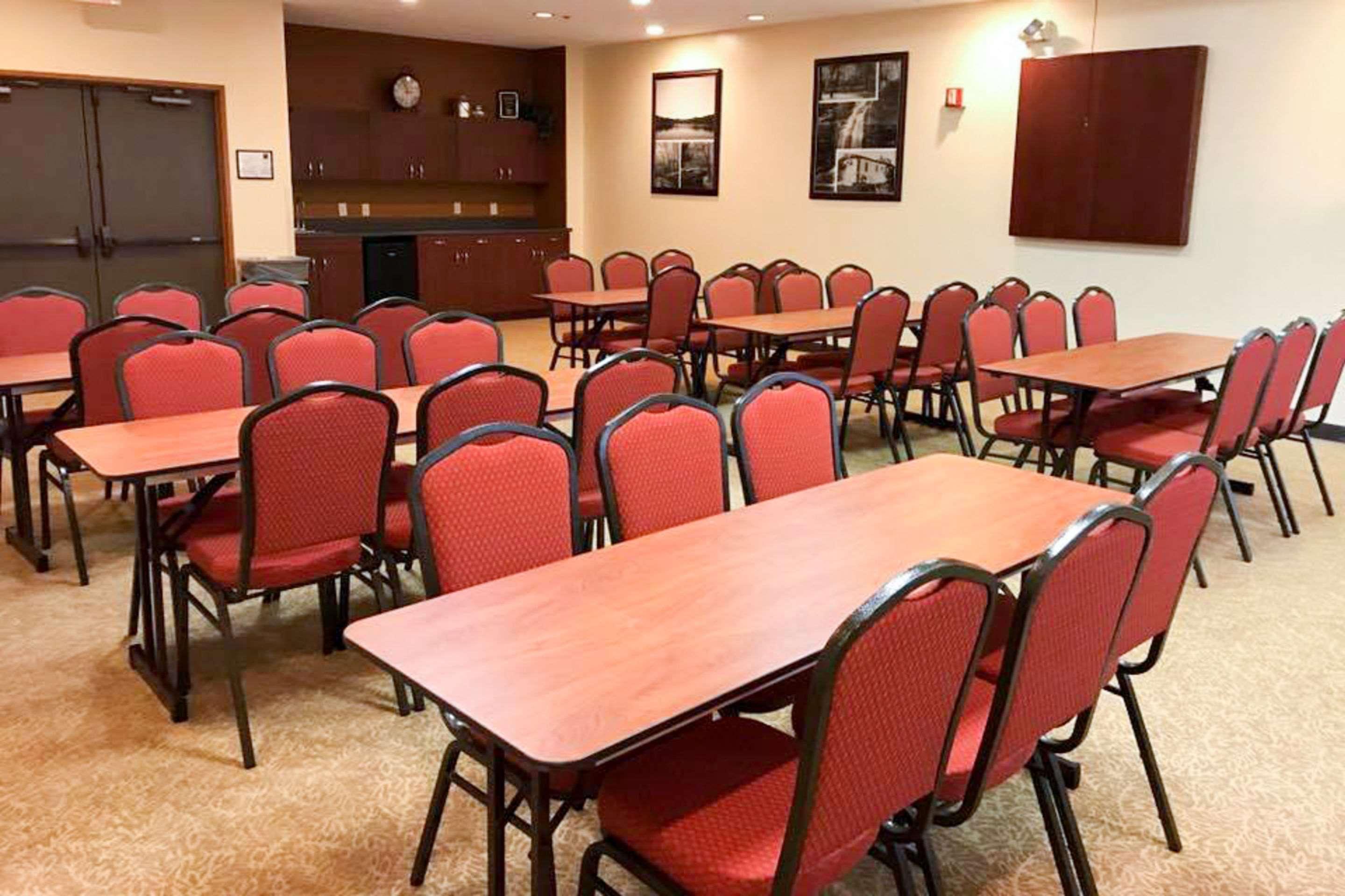 Comfort Suites Near Penn State - State College, Pa Bagian luar foto