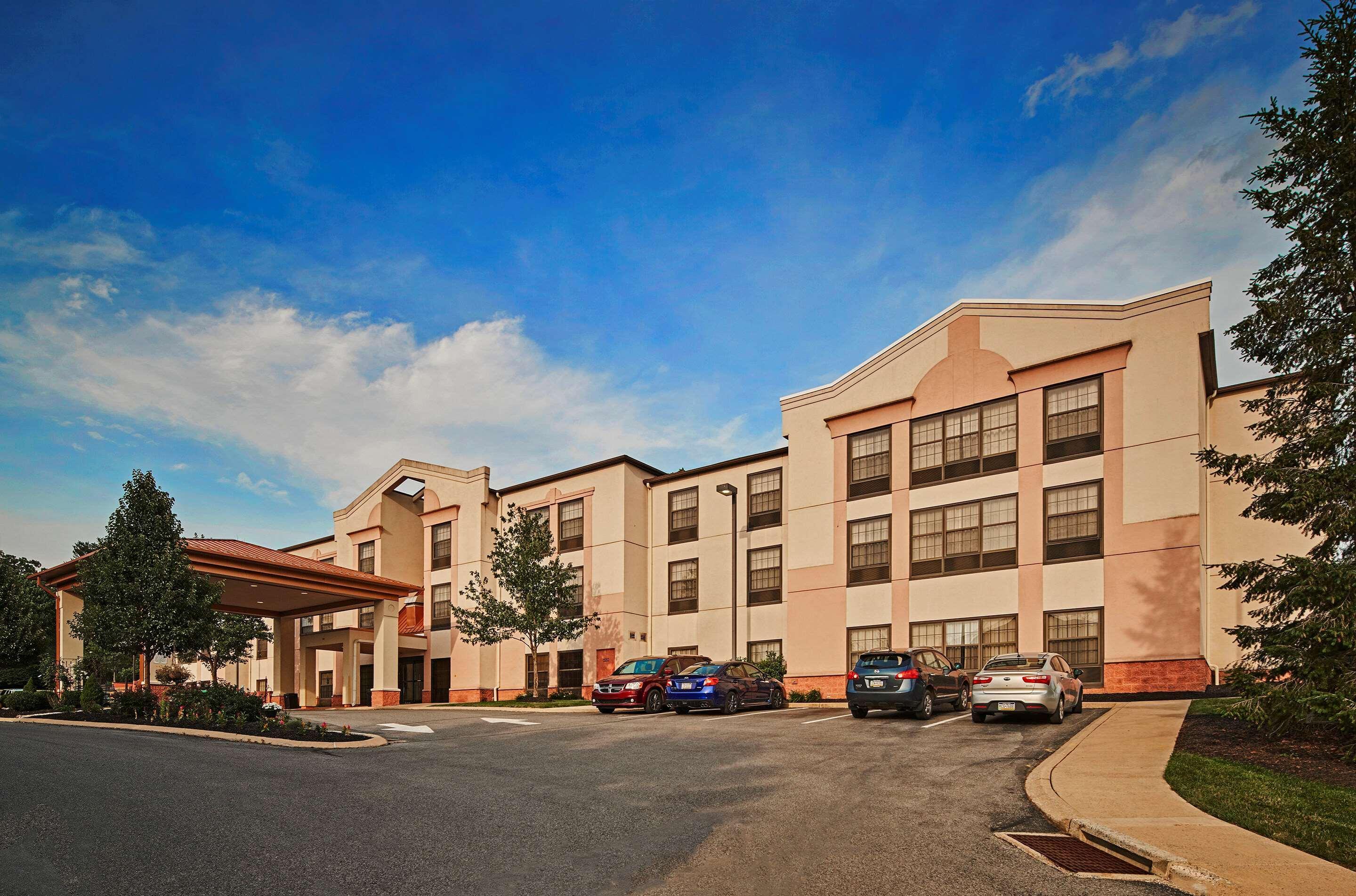 Comfort Suites Near Penn State - State College, Pa Bagian luar foto