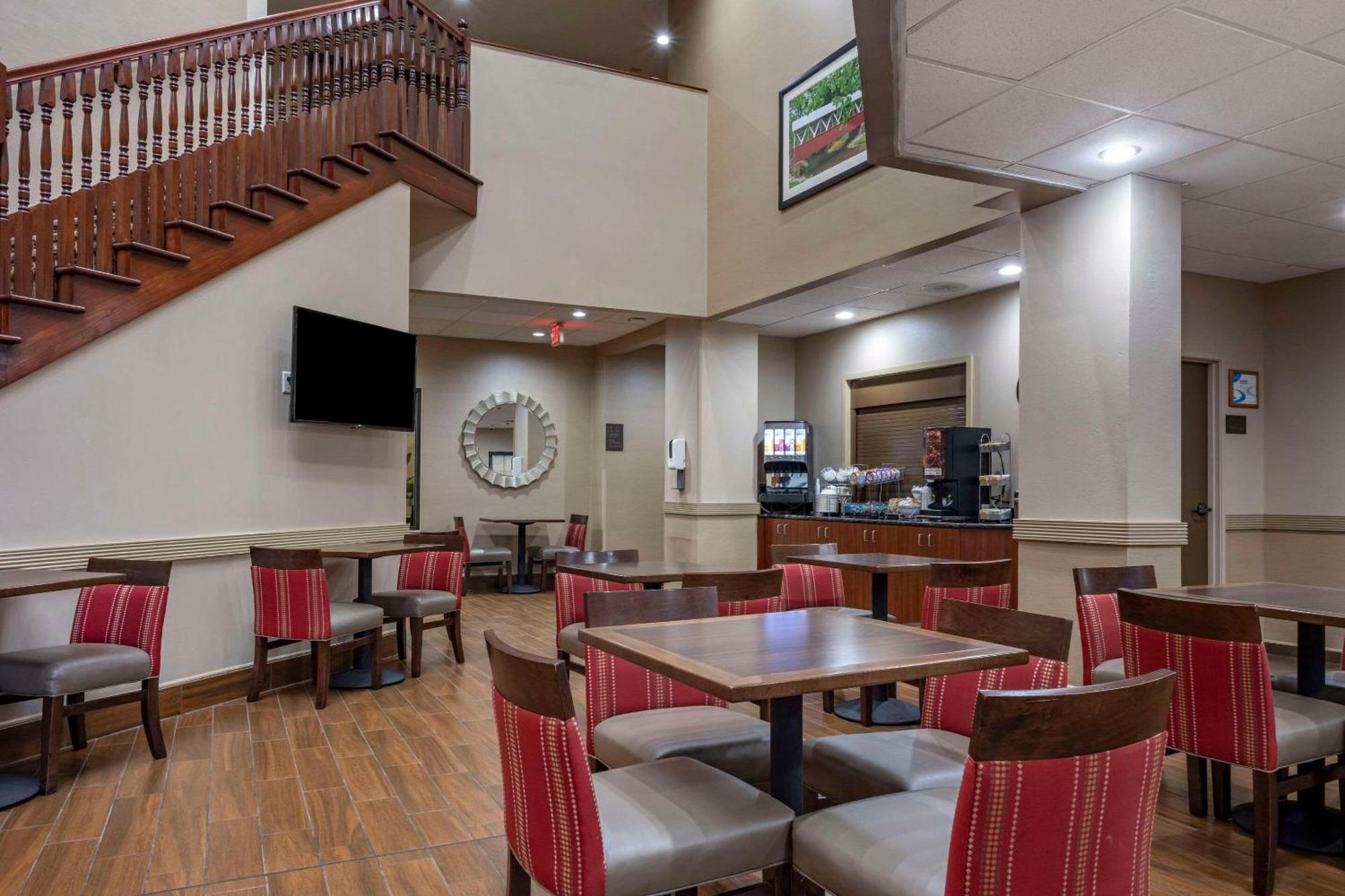 Comfort Suites Near Penn State - State College, Pa Bagian luar foto