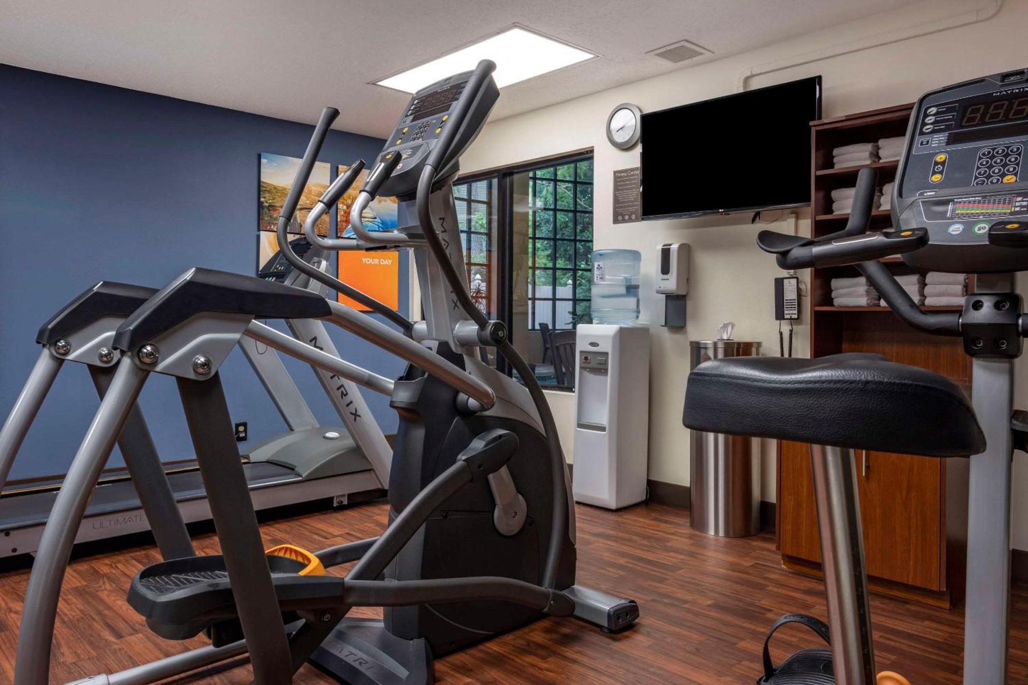 Comfort Suites Near Penn State - State College, Pa Bagian luar foto