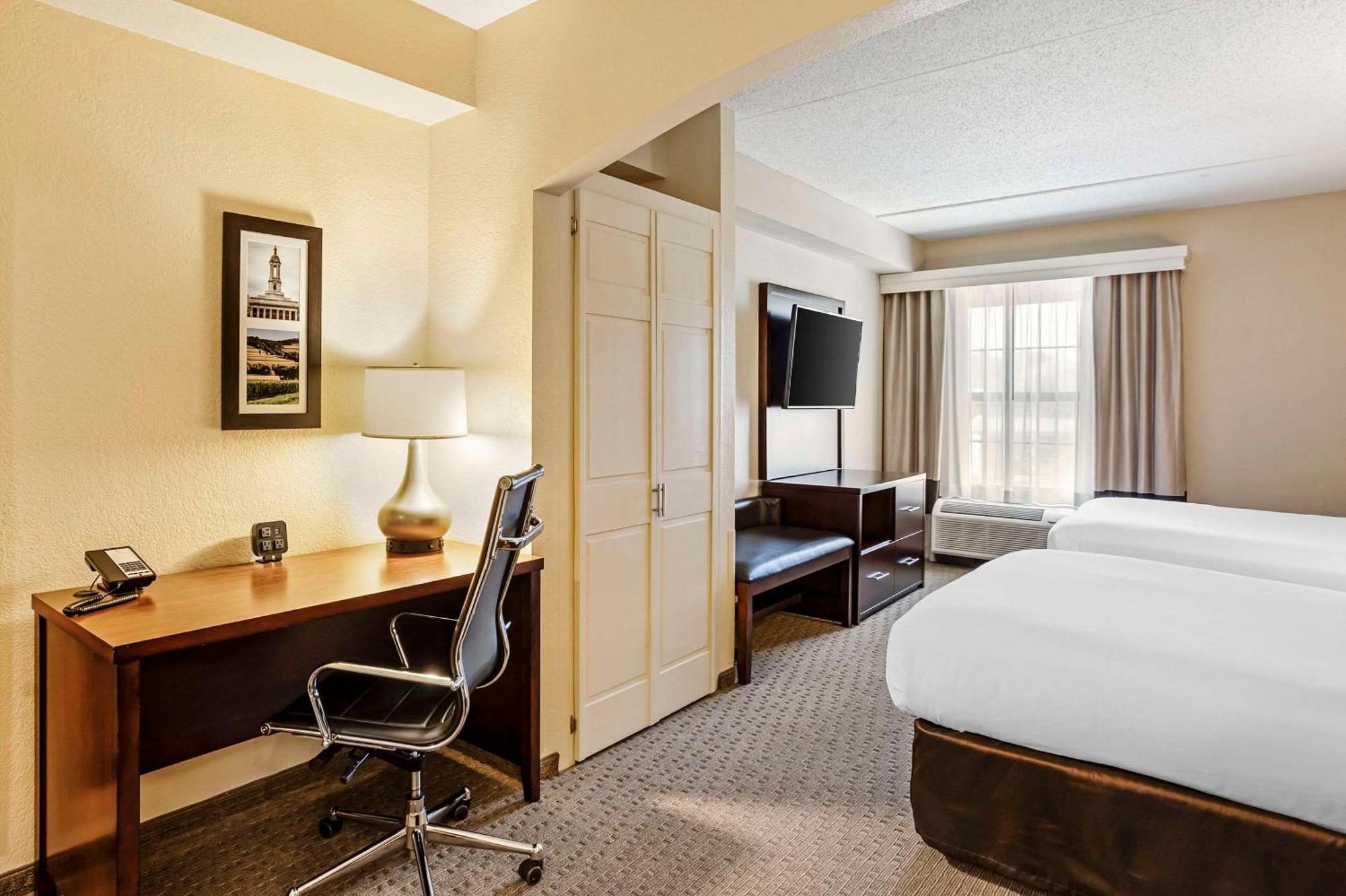 Comfort Suites Near Penn State - State College, Pa Bagian luar foto